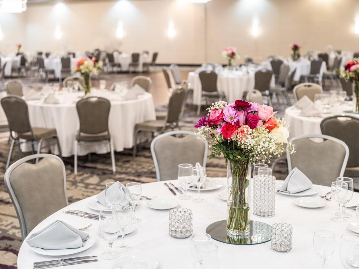 Crowne Plaza Milwaukee South By Ihg Otel Dış mekan fotoğraf