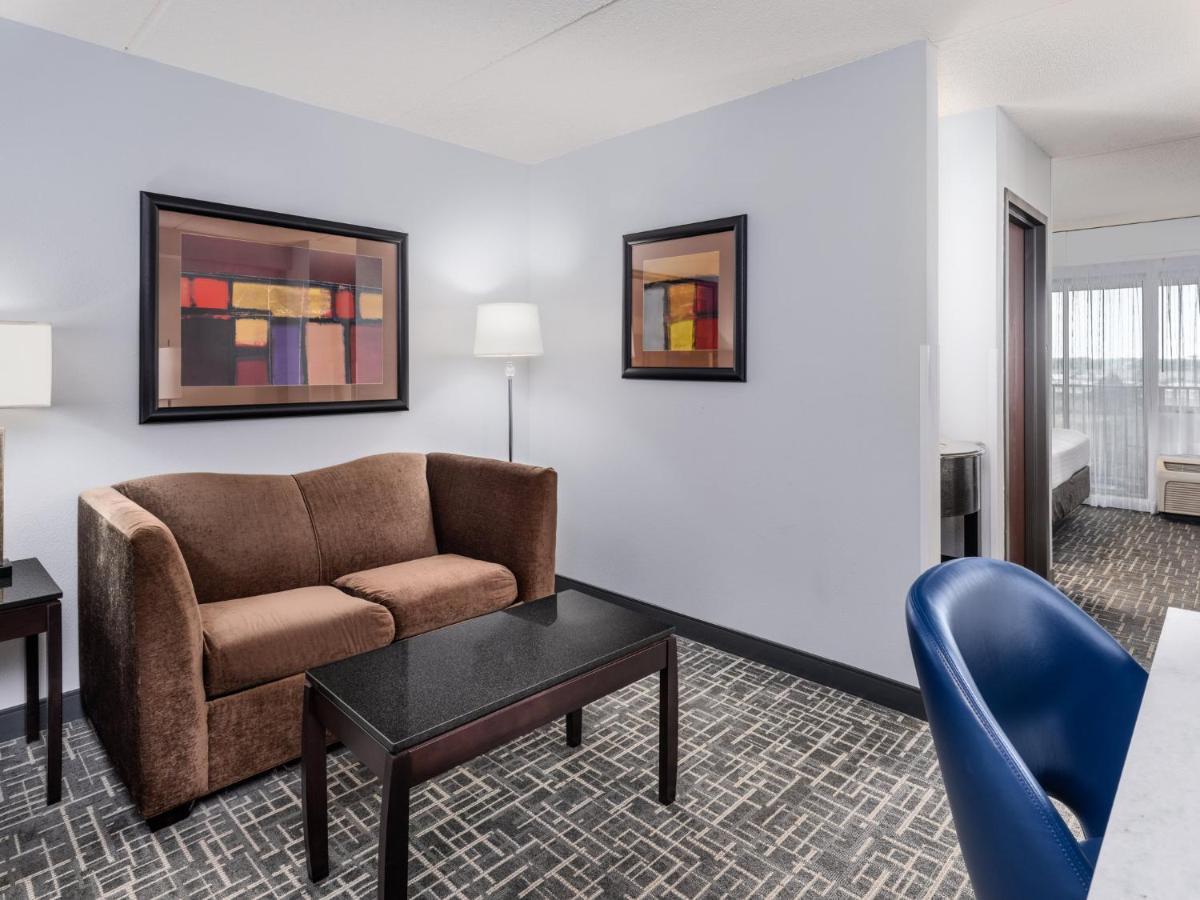 Crowne Plaza Milwaukee South By Ihg Otel Dış mekan fotoğraf